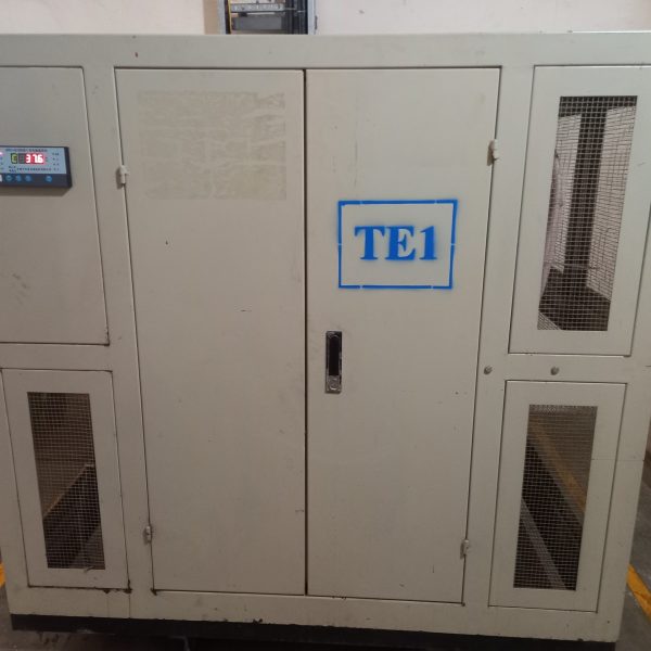 Máy biếp áp kích từ